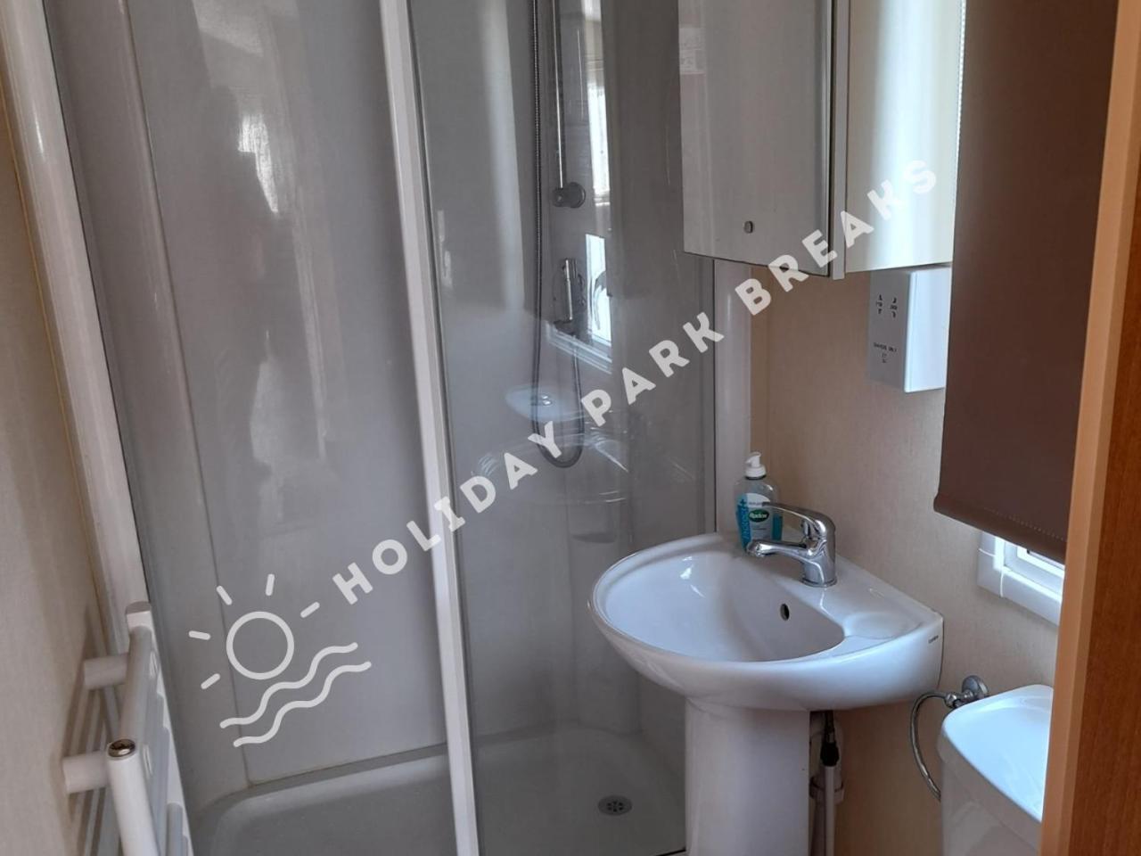 Beachcomber - Cosy 2 Bed Near Beach At Seal Bay, Selsey Bagian luar foto